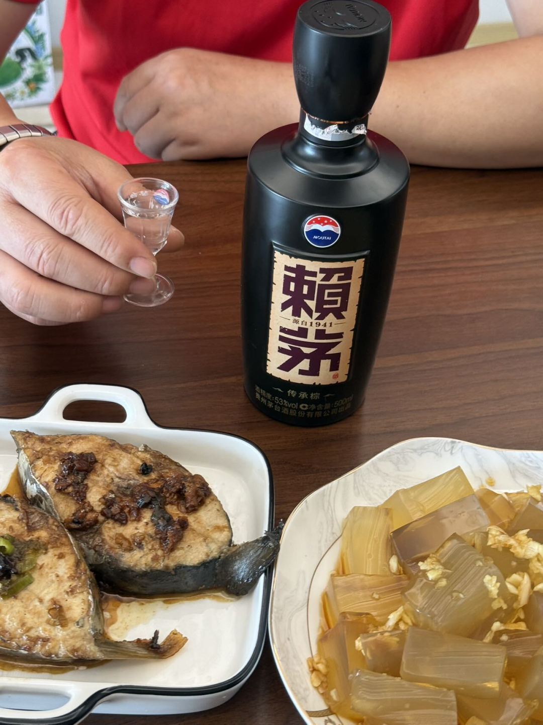 买赖茅被几十款绕晕?先记分层再掏钱,口粮、聊天、礼赠都不花冤枉