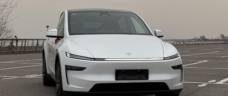 焕新Model Y试驾：驾驶者之车