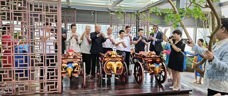 天沐河畔琴飞扬、粤澳同心谱华章