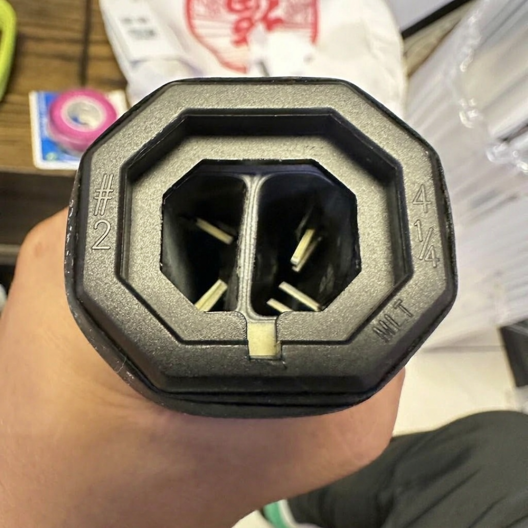 百保力的假货生意：底盖8根钉、序列号对暗号，还有“真拍被鉴假”这个坑，一篇拼成验拍自查清单