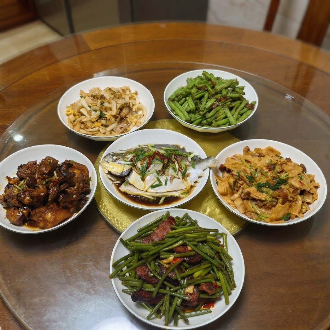 鲜菜价跌了8.1%、预制菜砍到7元:扒完三个平台的做饭账本,分水岭原来是饭桌上有几个人