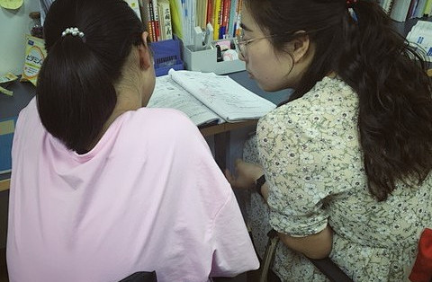 疯狂伴习39.9体验课，亲测不踩雷