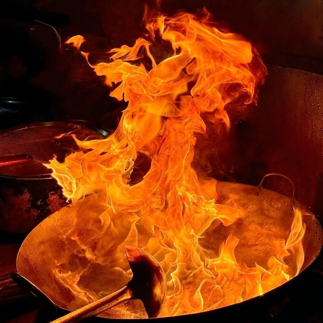 扒完19条爆款“万能炒菜公式”:凉拌汁逐字雷同、腌肉焊死15分钟,真正决定翻不翻车的三个数没人写