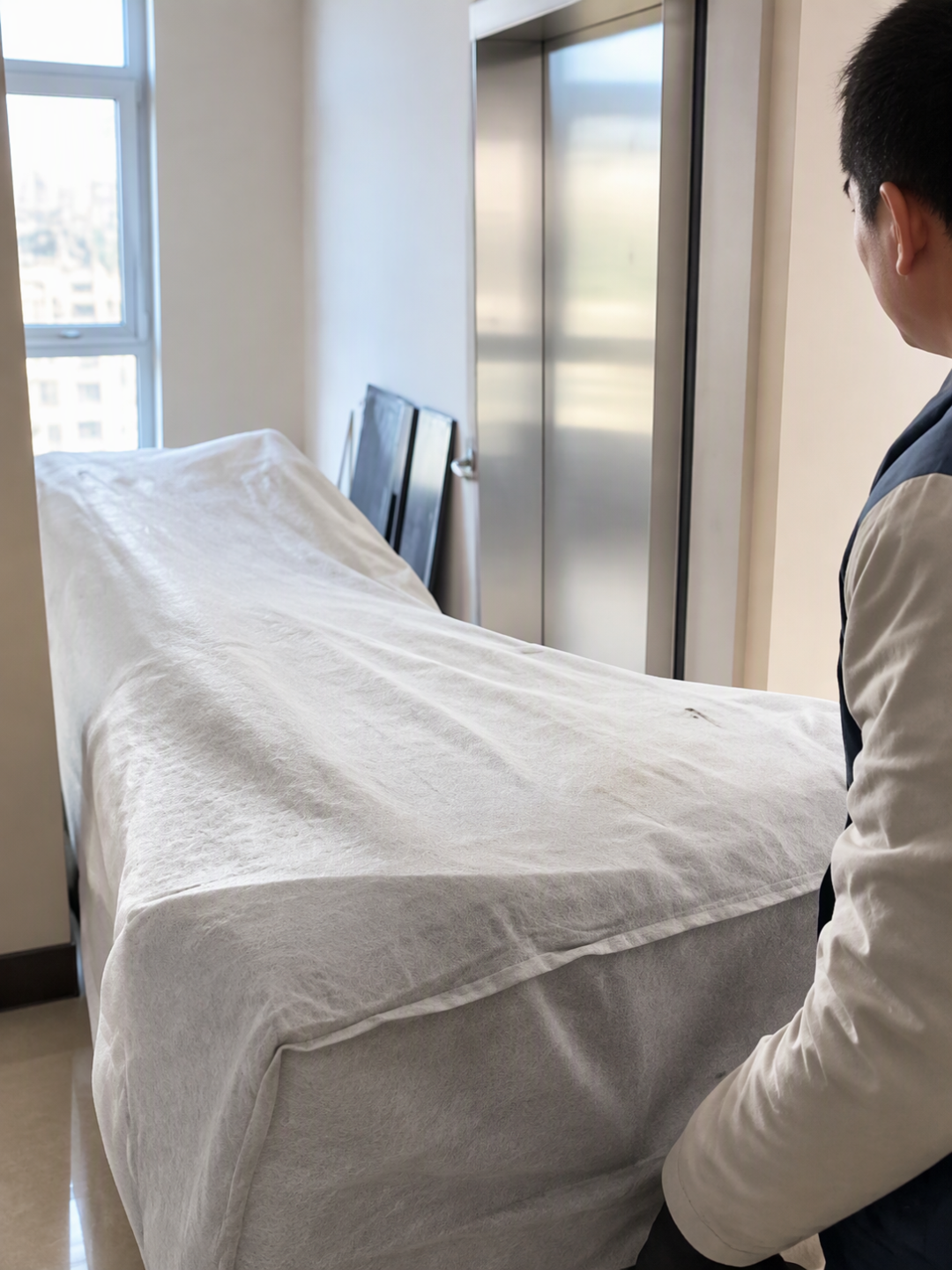 273cm 的芝华仕大三人位,进不去 142cm 宽的电梯:双11 付定金前,先量家里这三处