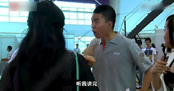 成网络热梗爆火多年 博主韩路曝李想“听我讲完”背后原因