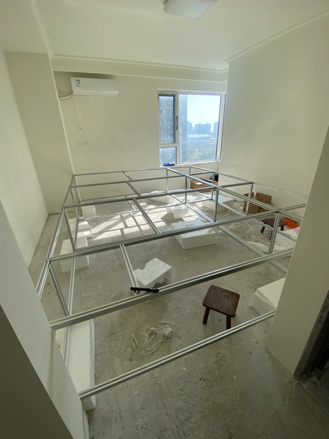 “邪修DIY”带火的铝型材家具被卖出天价:扒完20个热门晒单的账单,省钱线和被割线一次说清