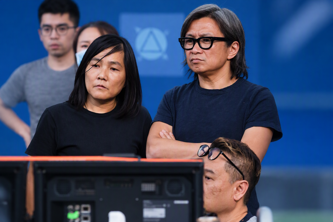 郑钦文中网夺冠之后：退役12年的李娜，为何仍是那把丈量球场的尺子