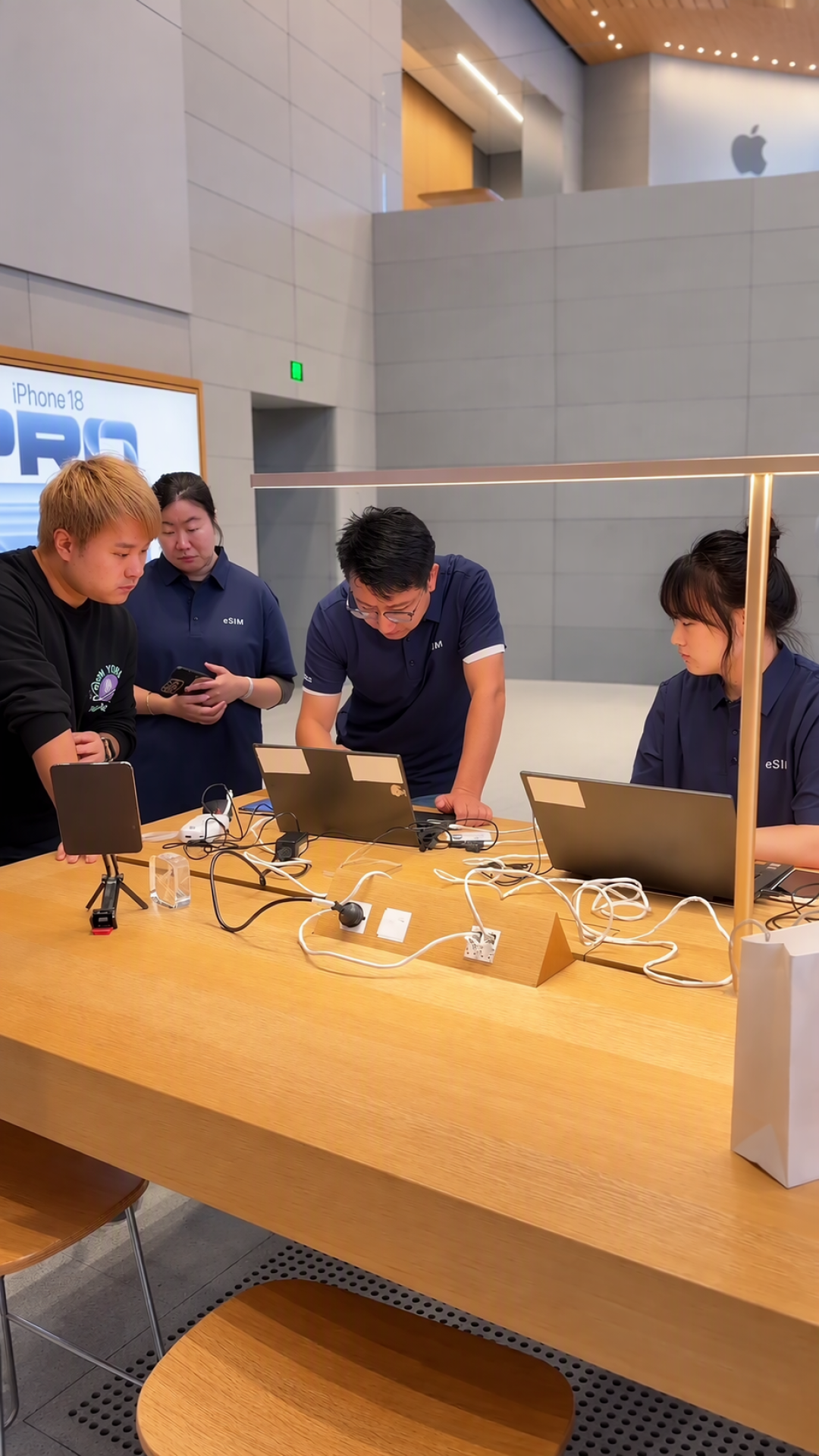 iPhone首款折叠机上市，联通的三个卖点出手前先看