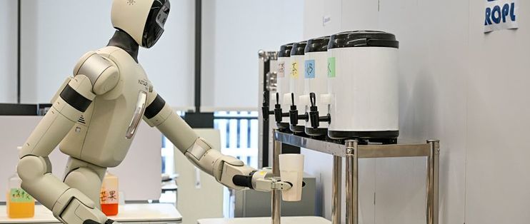 AI语音员工上岗前先买了百万保险：AI捅了篓子，公司再也不能赖机器了
