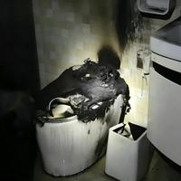 家里没人，卫生间的智能马桶却着了火：10月底，贵阳这桩火情被反复点名