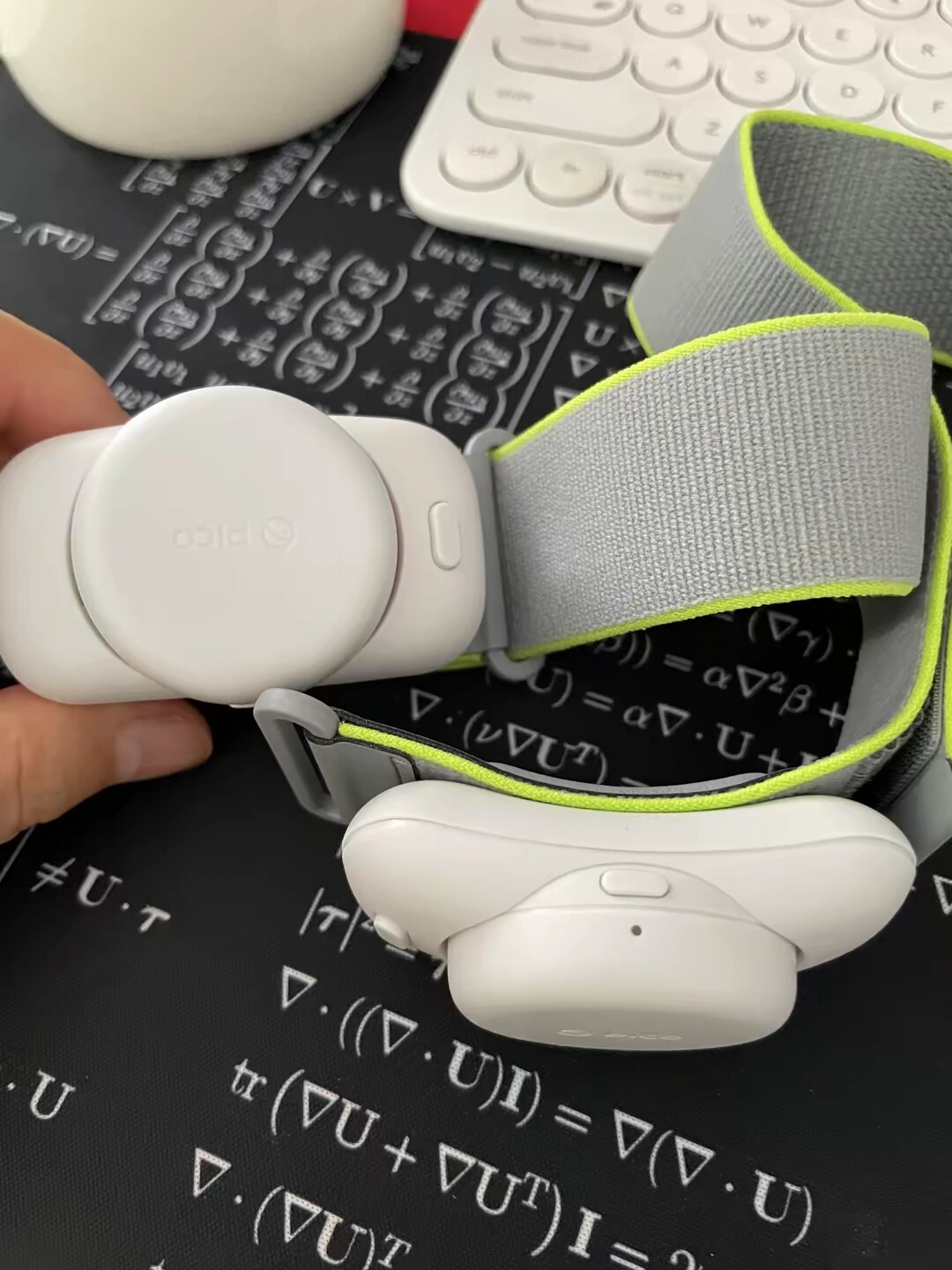 PICO的2026反转:VR都说