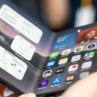 15999元的iPhone Duo，修一次内屏7998元，还排不上队