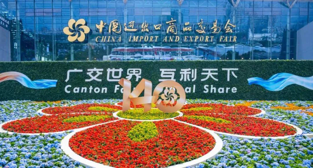 广交会机器人展区排起长队、当场下单:这个双11,你需要一台“家务机器人”吗?