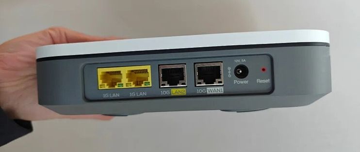 400元档最强万兆WiFi7洋垃圾路由XR1710G 优缺点与避坑攻略