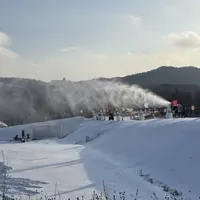 亚布力ClubMed实测：滑雪能打是真的，落差也是真的