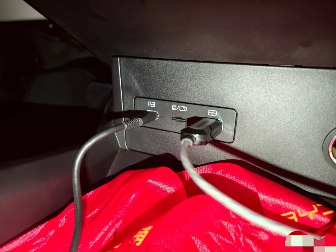 你车上的USB口，本来就不是用来充电的