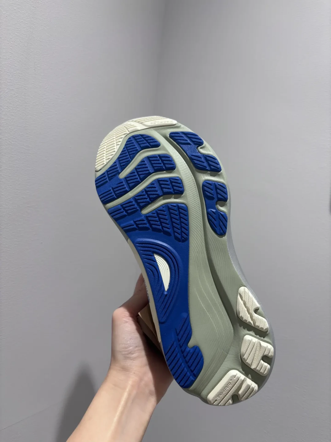 Kayano 32为什么评价两极：4D引导系统从硬顶改成引导
