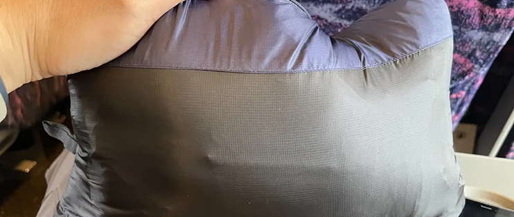 猛犸象羽绒服：专柜店员说从不打折，奥莱有人三折捡漏，海淘省三成，双11该在哪买？