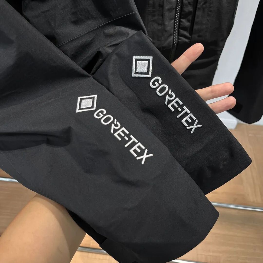 GORE-TEX 把冲锋衣的防水膜换成了 ePE：升级还是减配？
