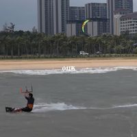 台风窗口怎么冲、海南风季去哪追 | 风筝冲浪10.27日报