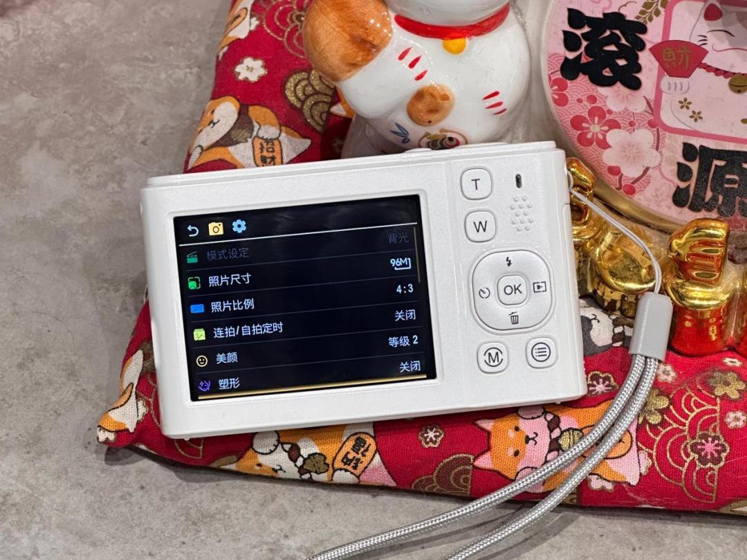 『G12炒破6000』撞上『530买的宾得230挂135出掉』：双11想收CCD的学生党，付尾款前先把价梯、