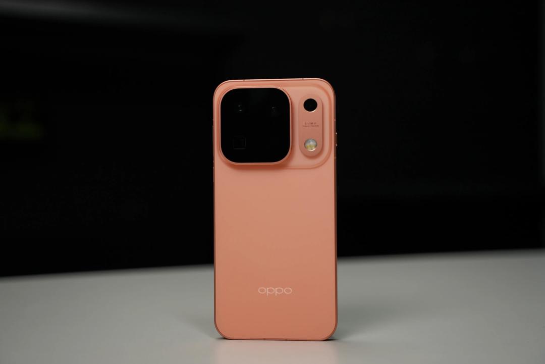 三颗2亿像素,成片却主打“不修图”:OPPO Find X10 Pro Max 的减法,双11下单前先看懂