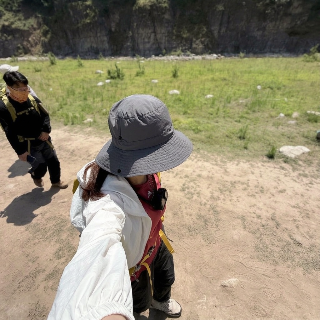 689条评论的徒步裤吵局,吵的其实是同一件事:双11买裤,先把腿型账和温层账分开结