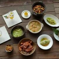 「半年避雷帖12条是10月发的」撞上「有餐厅把ABCD印上菜单」：蹲漂亮饭的约会党，付钱前先把成本、制法、退路这三本账对完