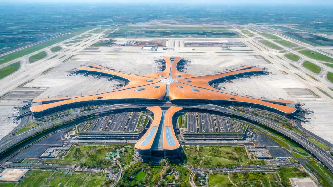 格力财报没人截图的那一页:裁缝搬进前十大股东,自称来收股息