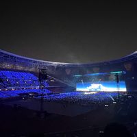 「检察院晒出代抢获利百万的案子」撞上「25万一张票已被官方证实是编的」：蹲凤凰传奇佛山首开的抢票党，把身份证号交给代抢前，先把渠道、价差、退路这三本账对完