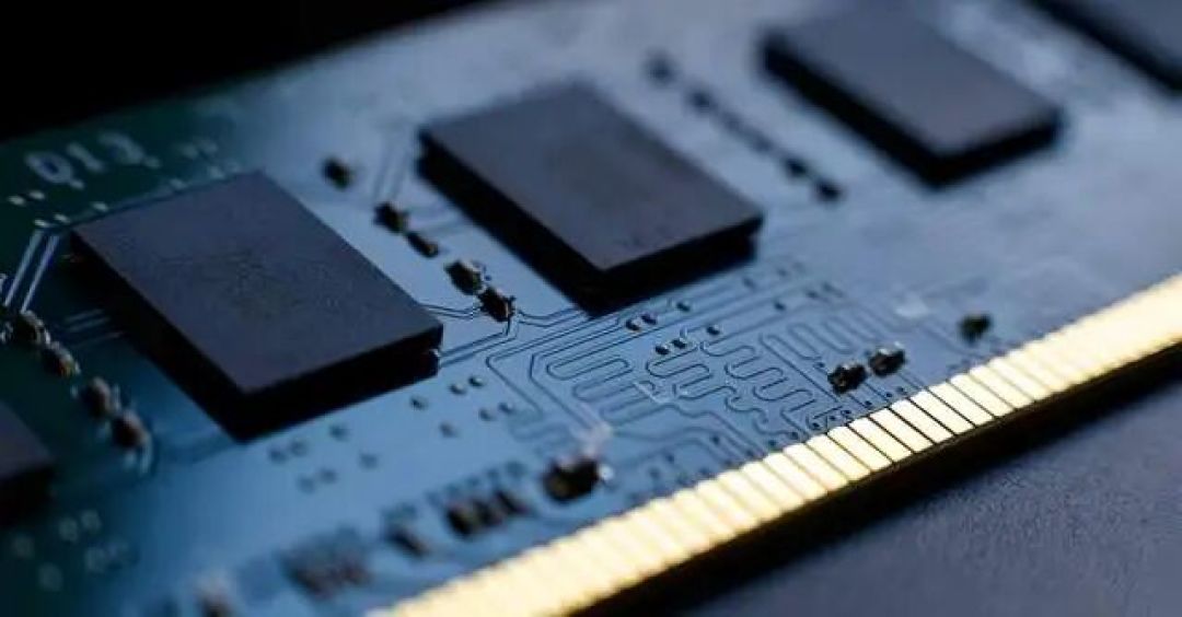 单台配置72GB，马斯克：最吃内存的要来了！2030年之前降价没戏