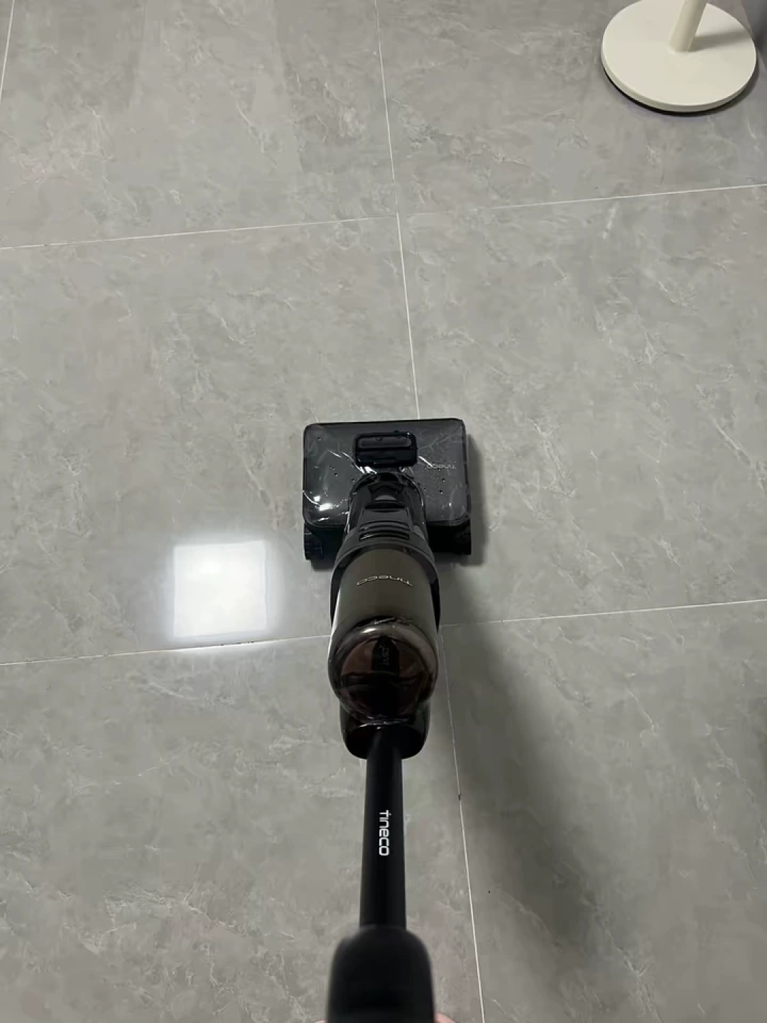 给爸妈买添可洗地机，最怕的不是翻车是吃灰：千条评论里藏着5道关卡