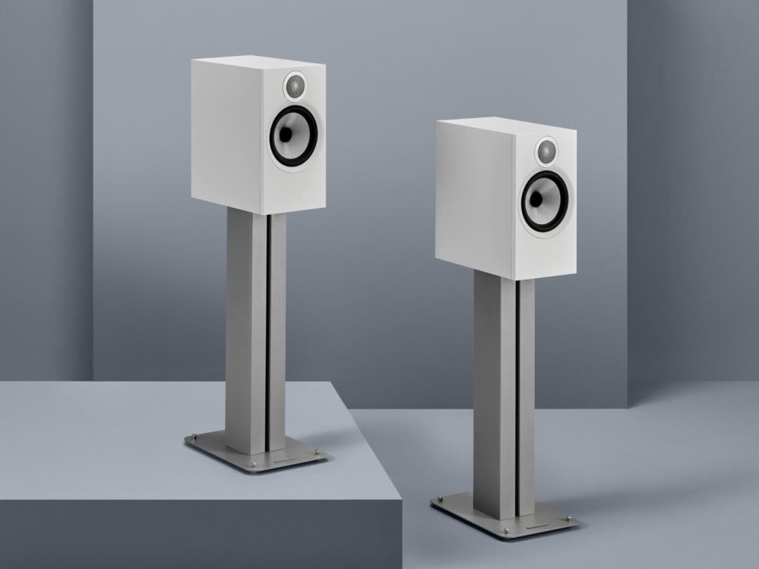 先别亮logo:上海乐器展的盲听台,替你测一测溢价