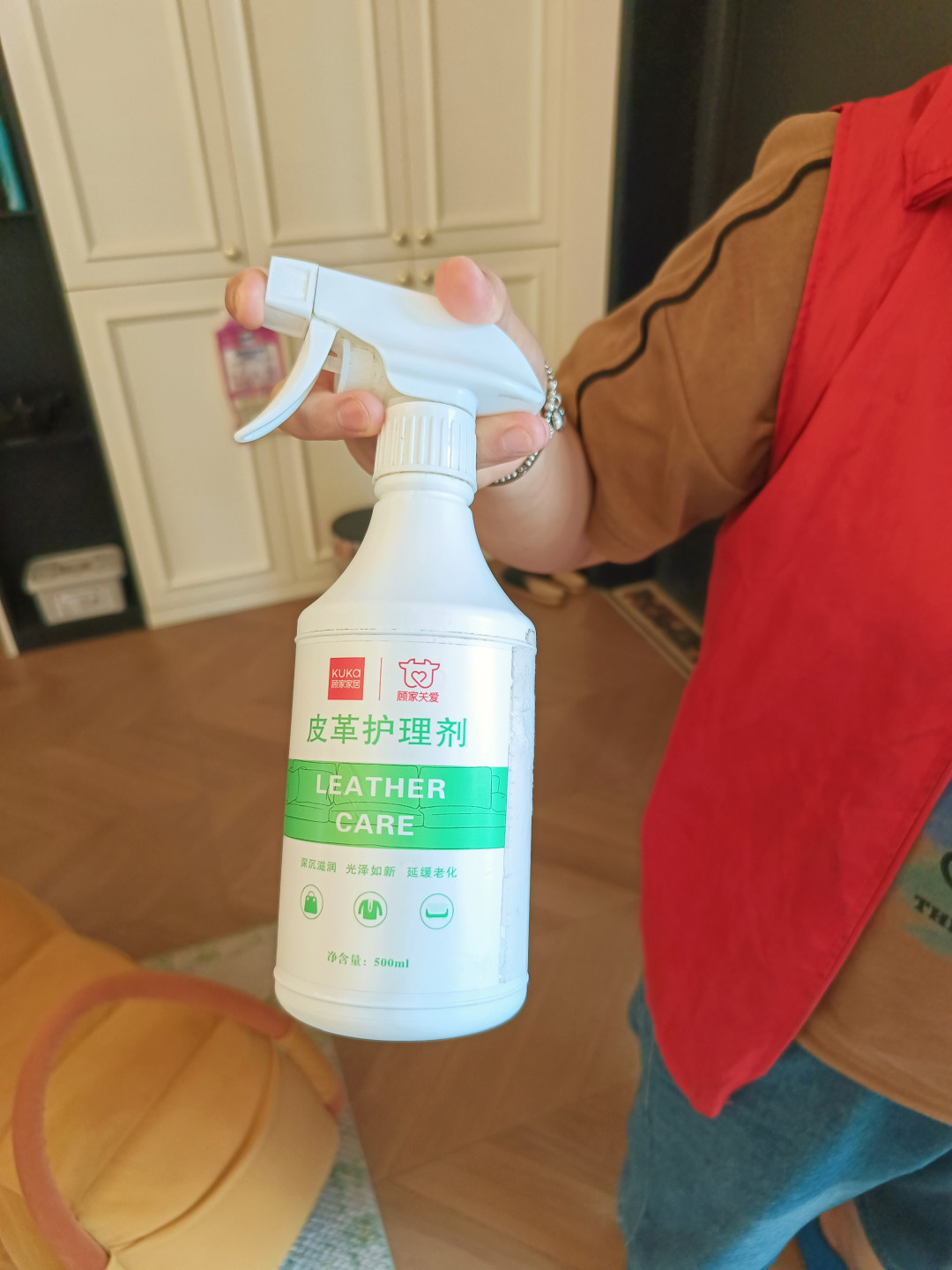 顾家的“免费保养”,门店嘴里有4个版本:付定金前,让合同和小程序替你作证