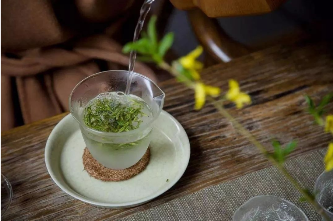 双11囤的绿茶?别急着背85℃,先把这三个旋钮拧对