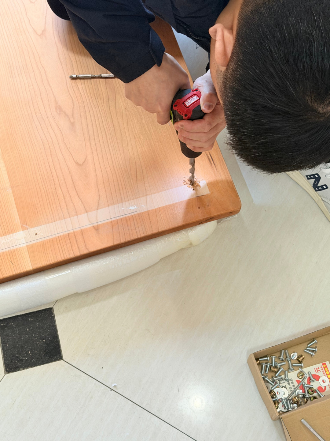 别急着喊3000元成长椅是冤大头,也别急着冲:三笔账摊开就有数