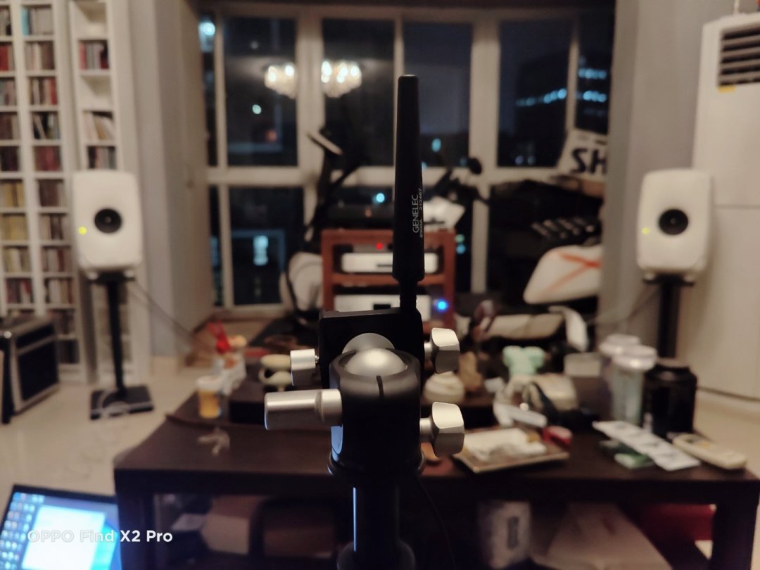 音箱一接电脑就滋滋响?摊完三平台四十多条排查帖和两千五百条评论:底噪先分清四种声音,再决定为哪笔钱掏腰包