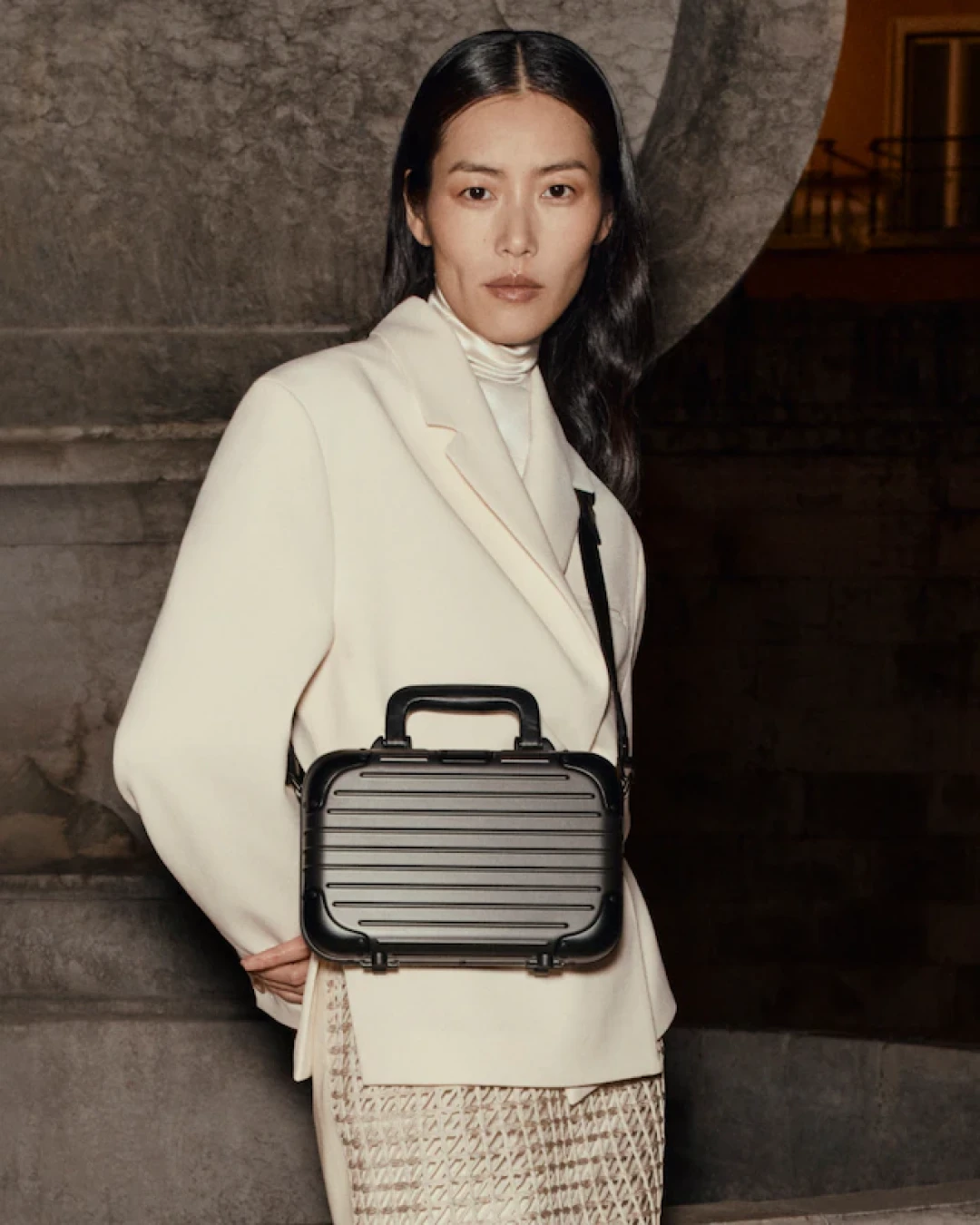 同样九千块:TUMI铝箱还是RIMOWA?双11尾款前,把