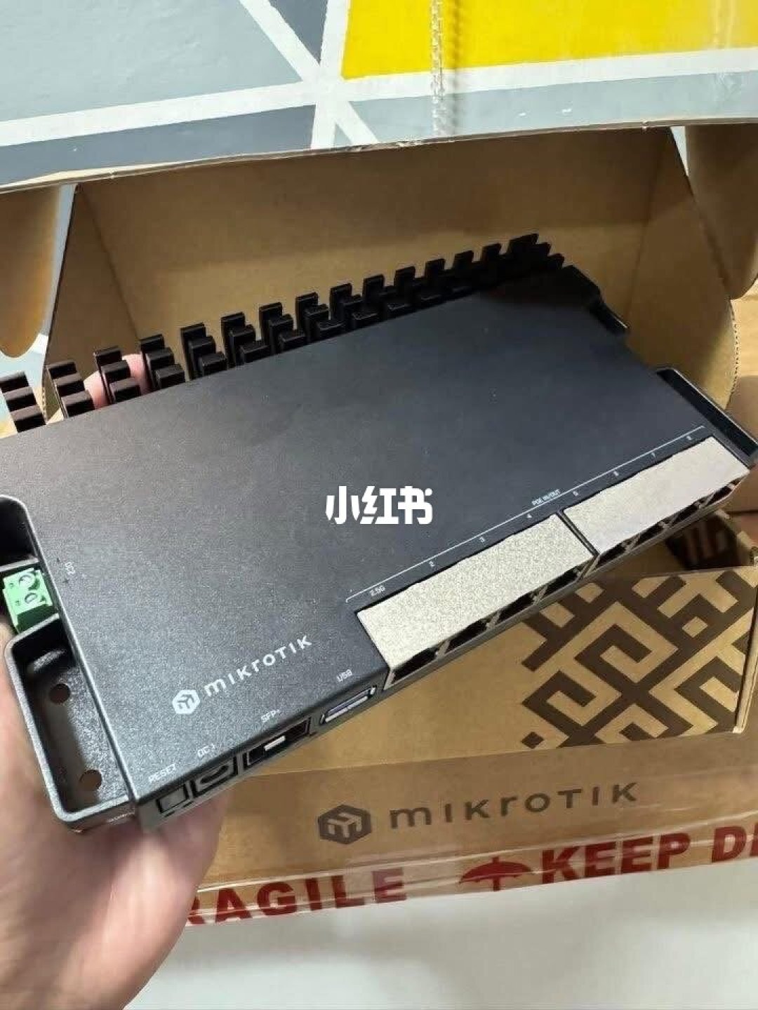 MikroTik WiFi7三连发、三连拔草：be lite跑不满千兆、be3卡在2.5G内管道，升级账先看完这一页