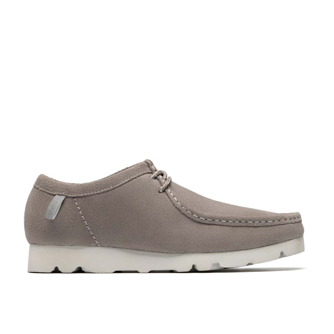 第一阵秋雨就浇在袋鼠鞋上:Clarks 水印三天没消,我把20多篇补救帖理成了三派