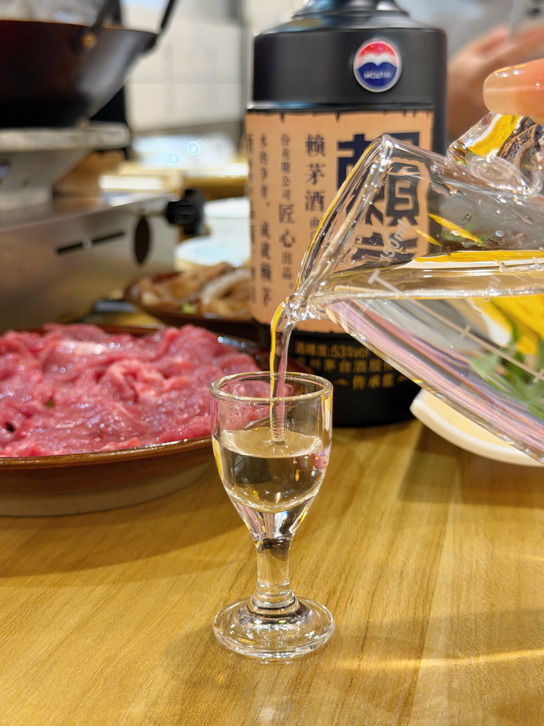 茅台嫡系300元档PK：传承蓝和汉酱3.0，买烈还是买柔，答案在口味上