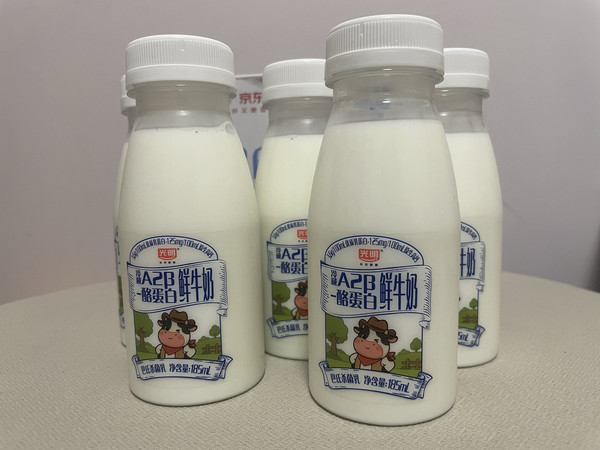 要想吸收好，还得A2鲜奶，高钙助力孩子成长。