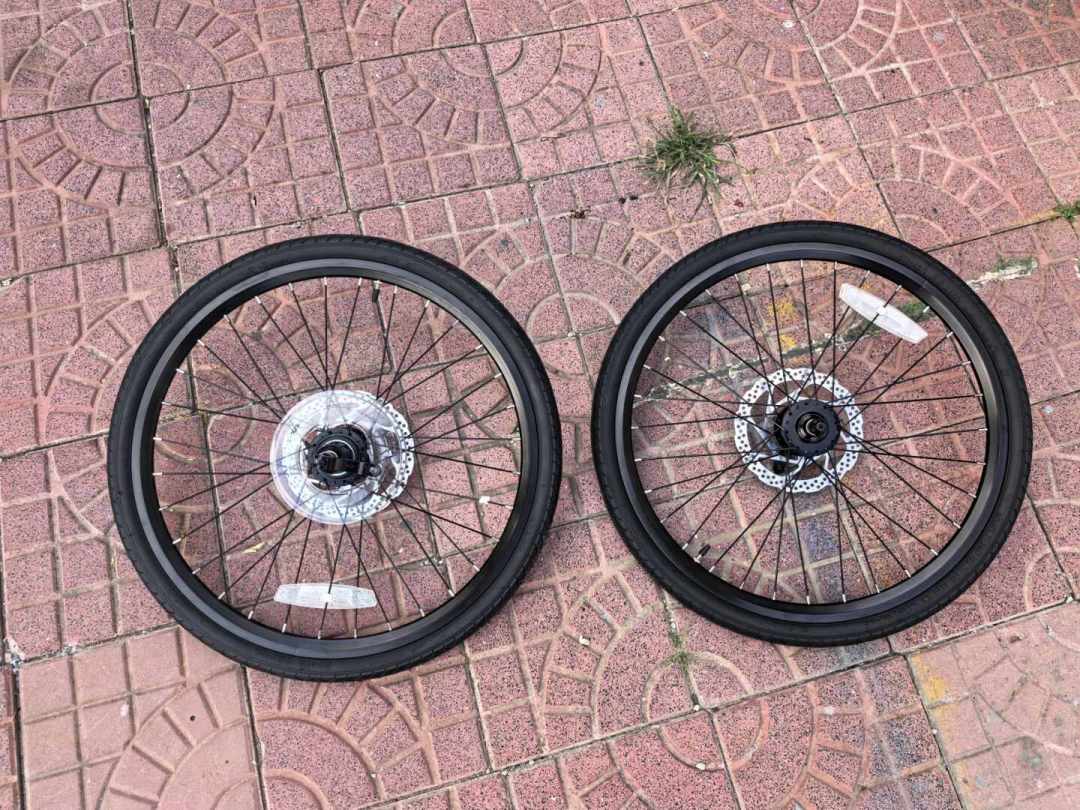 燕鸥R9火起来了：有人等一个月提车，有人抢它拆下来的原厂轮组
