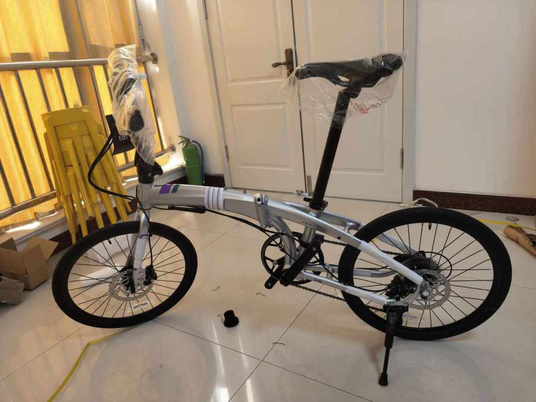 燕鸥R9火起来了：有人等一个月提车，有人抢它拆下来的原厂轮组