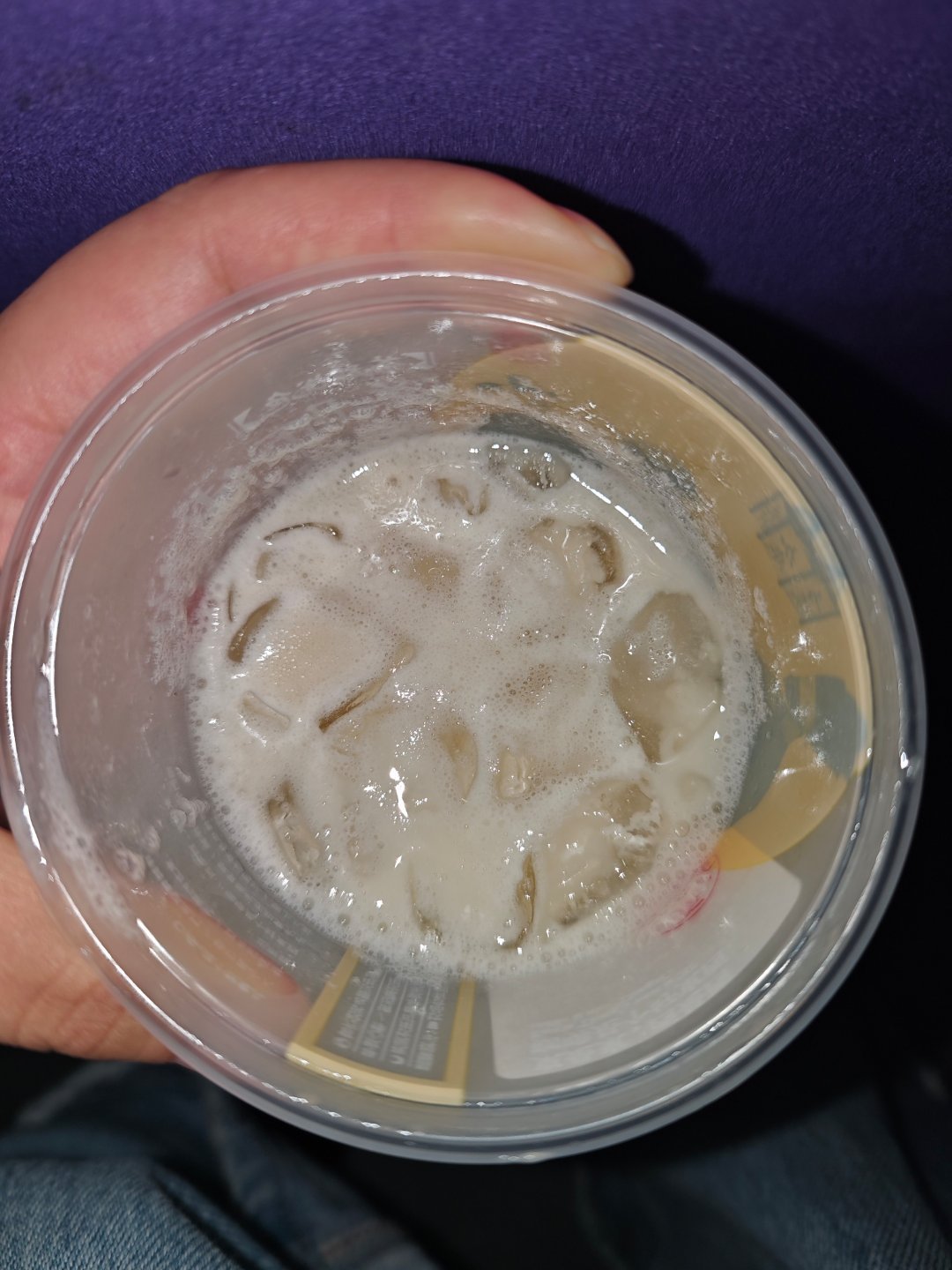 茶颜把小酒馆关了，却把