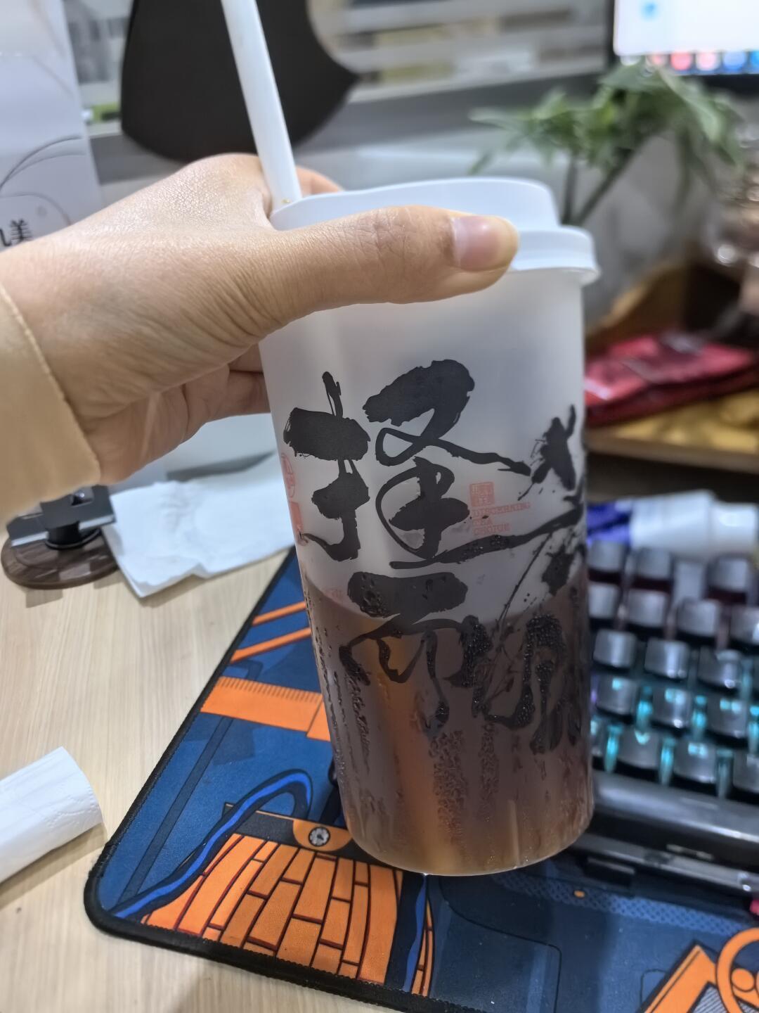 茶颜咖啡节本周五开幕:买一囤一,抄囤货作业前这三个问题得先想清楚