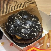 刷屏两周的“黑魂堡”原来只在香港：10·31最后不到4天，想跨城去吃的麦门先看完这本账