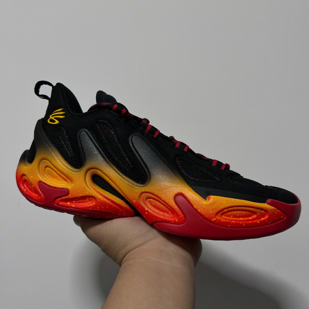 库里把logo印上韦德之道那天，Curry13跌到200块：双11的安德玛篮球，这3笔钱先分清