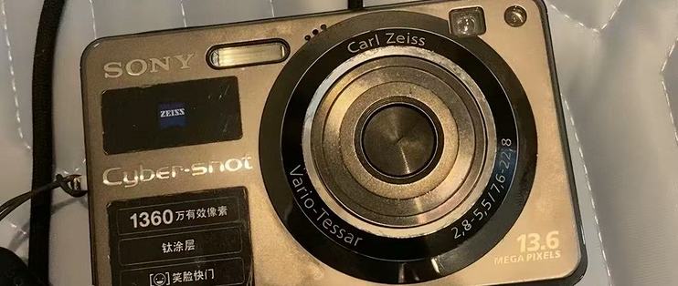 索尼W系列CCD：清透人像直出