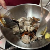 盐看菜、蚝油临出锅才放：全网吵翻的下锅顺序，先照自家灶台再抄